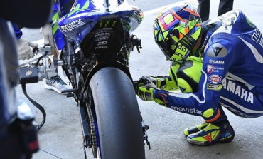 Rossi Keceplosan, M1 Yamaha di MotoGP 2019 Mirip Jersey Inter Milan