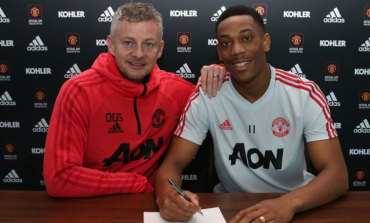 Martial Tanda Tangani Kontrak Baru di United