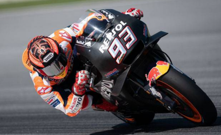 Marquez Girang Geber Motor Honda di Sepang