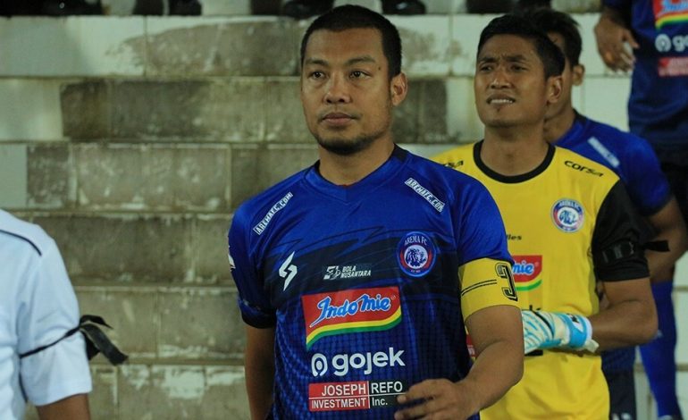 Pelatih Arema: Jangan Terlalu Serius Memikirkan Hadirnya Marko Simic