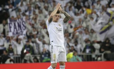 Toni Kroos dan Luka Modric, Ketika Zinedine Zidane Harus Pilih Satu dari Dua Gelandang Terbaik