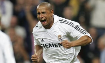 Roberto Carlos, Bek Mungil Pemilik Tendangan Geledek