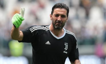 Resmi Perpanjang Kontrak, Buffon Berpeluang Pecahkan Rekor di Serie A