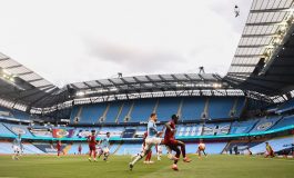 Liverpool Dihajar Man City, Henderson Keluhkan Lini Serang dan Lini Belakang The Reds