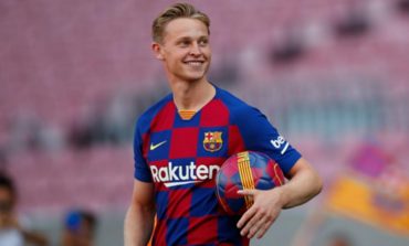 Frenkie de Jong Ingin Akhiri Musim Debut di Barcelona dengan Trofi