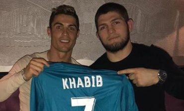 Khabib Nurmagomedov Pensiun, Cristiano Ronaldo: Ayahmu Pasti Bangga!