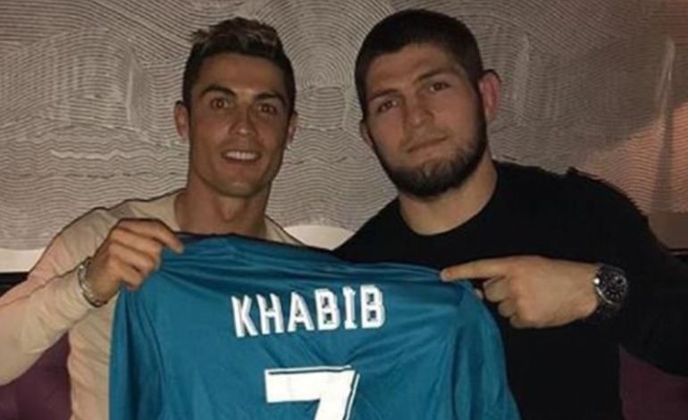 Khabib Nurmagomedov Pensiun, Cristiano Ronaldo: Ayahmu Pasti Bangga!