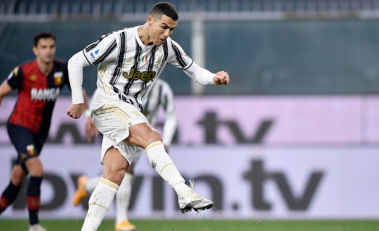 Genoa vs Juventus: Dua Penalti Ronaldo Menangkan Bianconeri