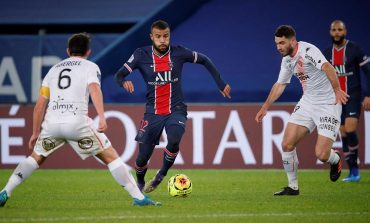 PSG Menang 2-0 Lawan Lorient