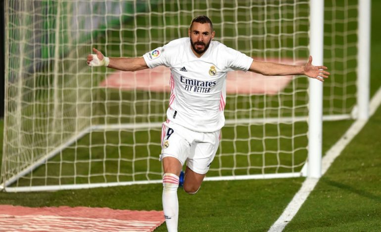 Zidane: Benzema Terbaik