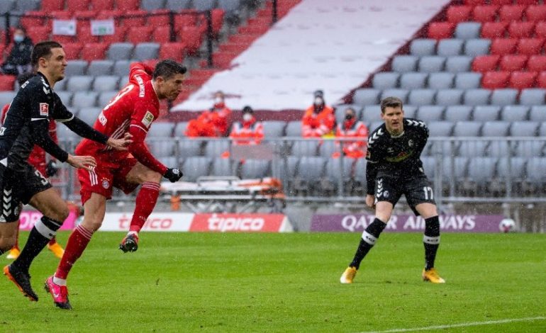 Gokil! Robert Lewandowski Sukses Pecahkan Rekor Bundesliga Berusia 52 Tahun!