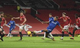 Manchester United Gagal Menang Atas Everton, Salah Siapa?