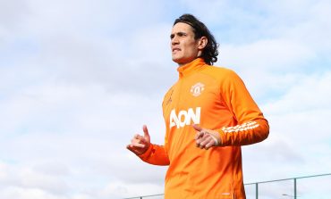 Edinson Cavani Absen di Laga AC Milan vs MU