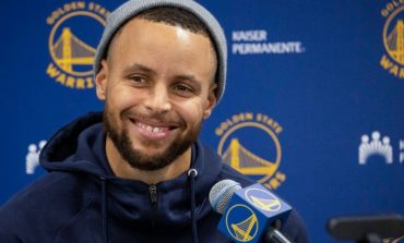 Setelah Patahkan Rekor Baru, Stephen Curry Kasih Hadiah ke Draymond Green dan Andre Iguodala