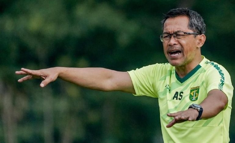 Pelatih Persebaya, Aji Santoso Hubungi Shin Tae-yong