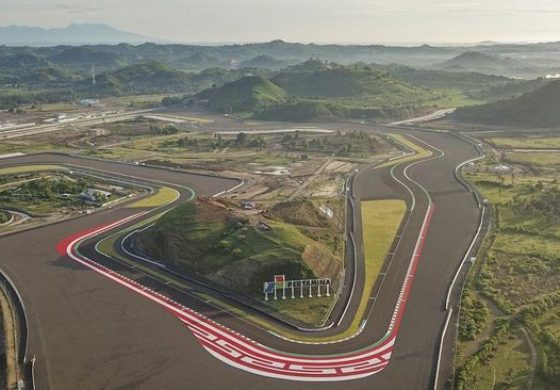 Parade Dengan Presiden Joko Widodo di MotoGP Mandalika 2022, Para Pembalap Mulai Berdatangan ke Indonesia