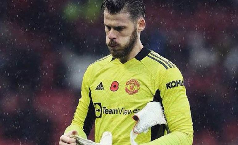 Penjaga Gawang Manchester United: David de Gea Aman