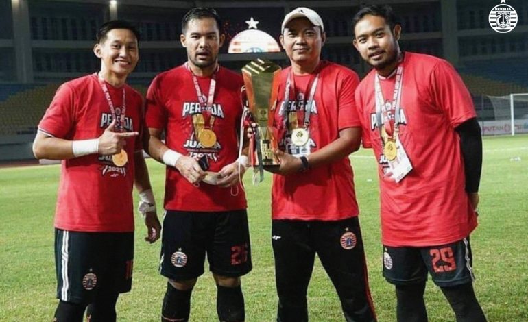 Perkembangan Pesat Semua Kiper Persija Bikin Asisten Thomas Doll Bangga