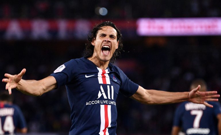 Edinson Cavani Tolak Juventus karena Terlalu Cinta Napoli