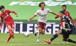 Tampil Apik Lawan Arsenal, Minamino Dapat Acungan Jempol dari Van Dijk